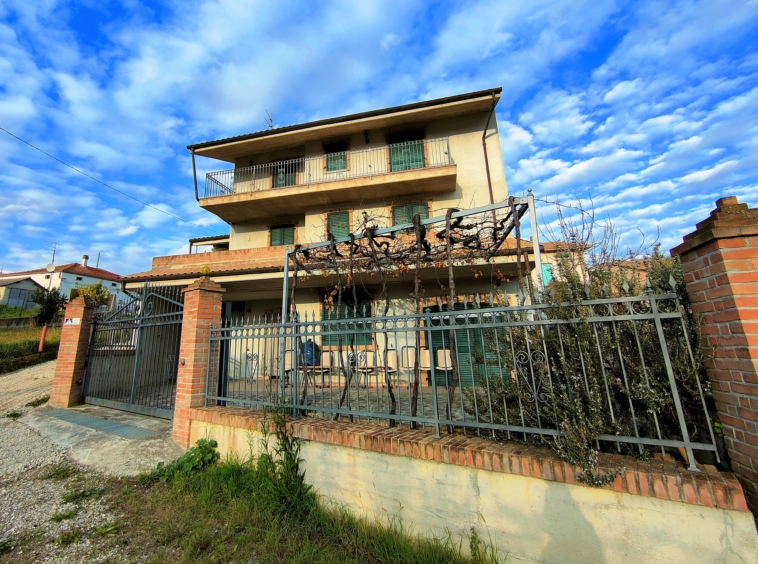 Casa indipendente in vendita a Sant'Onofrio