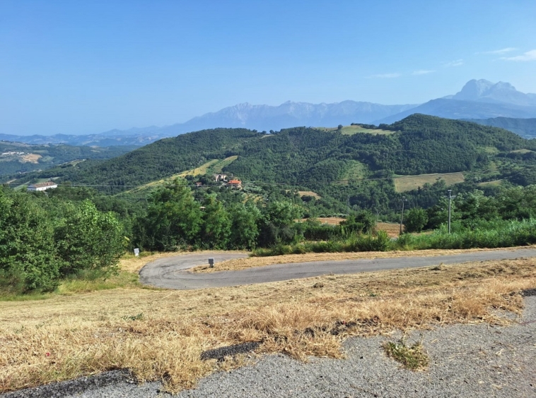 Terreno edificabile in vendita a Torricella